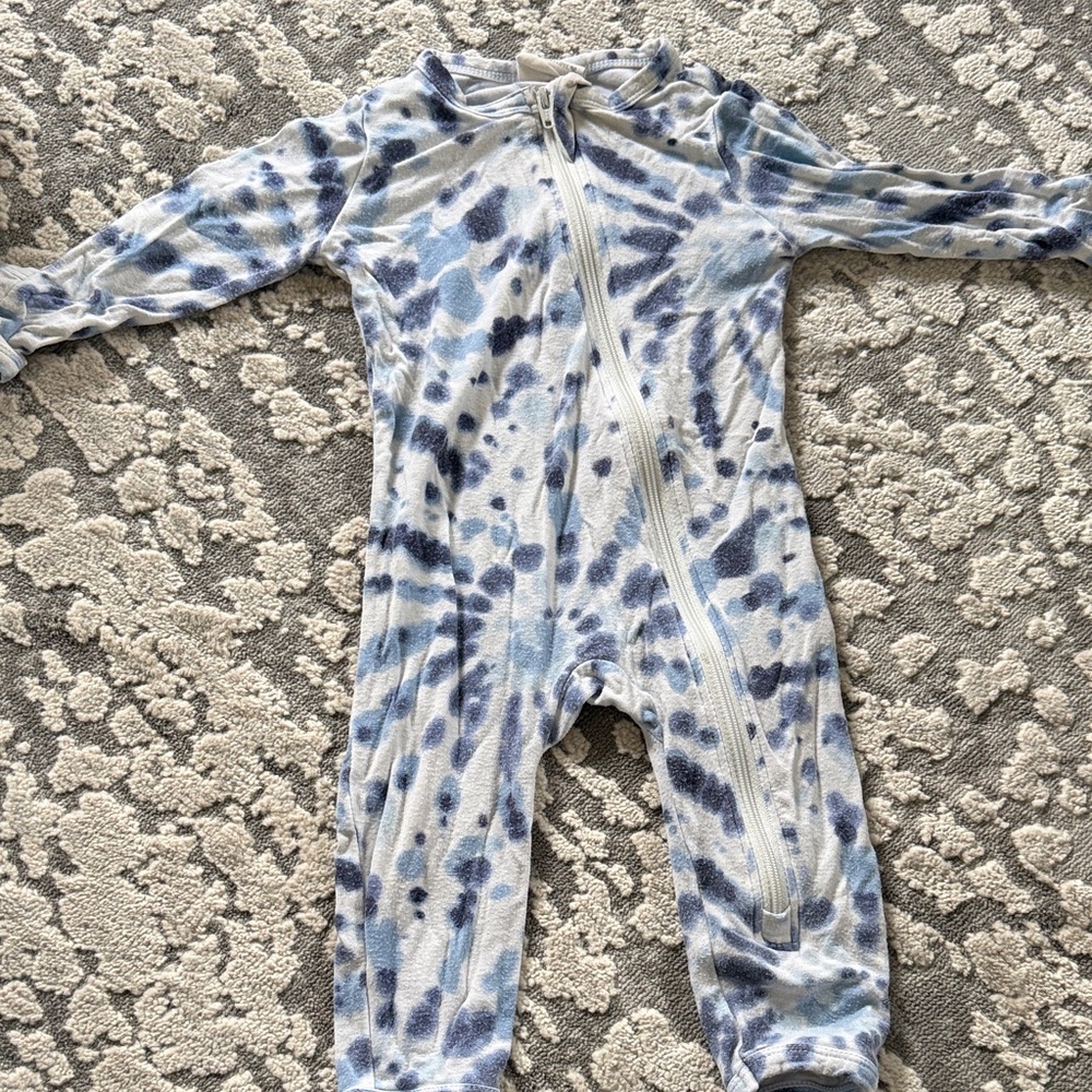 Angel Dear x Spearmint Love Tie-Dye Onesie